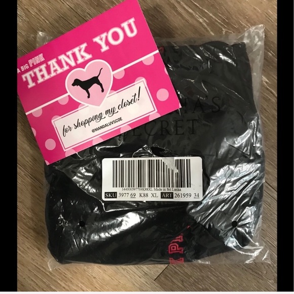 💗VS PINK RED & GOLD FOIL CREW & RED LOGO LEGGINGS - Picture 12 of 13